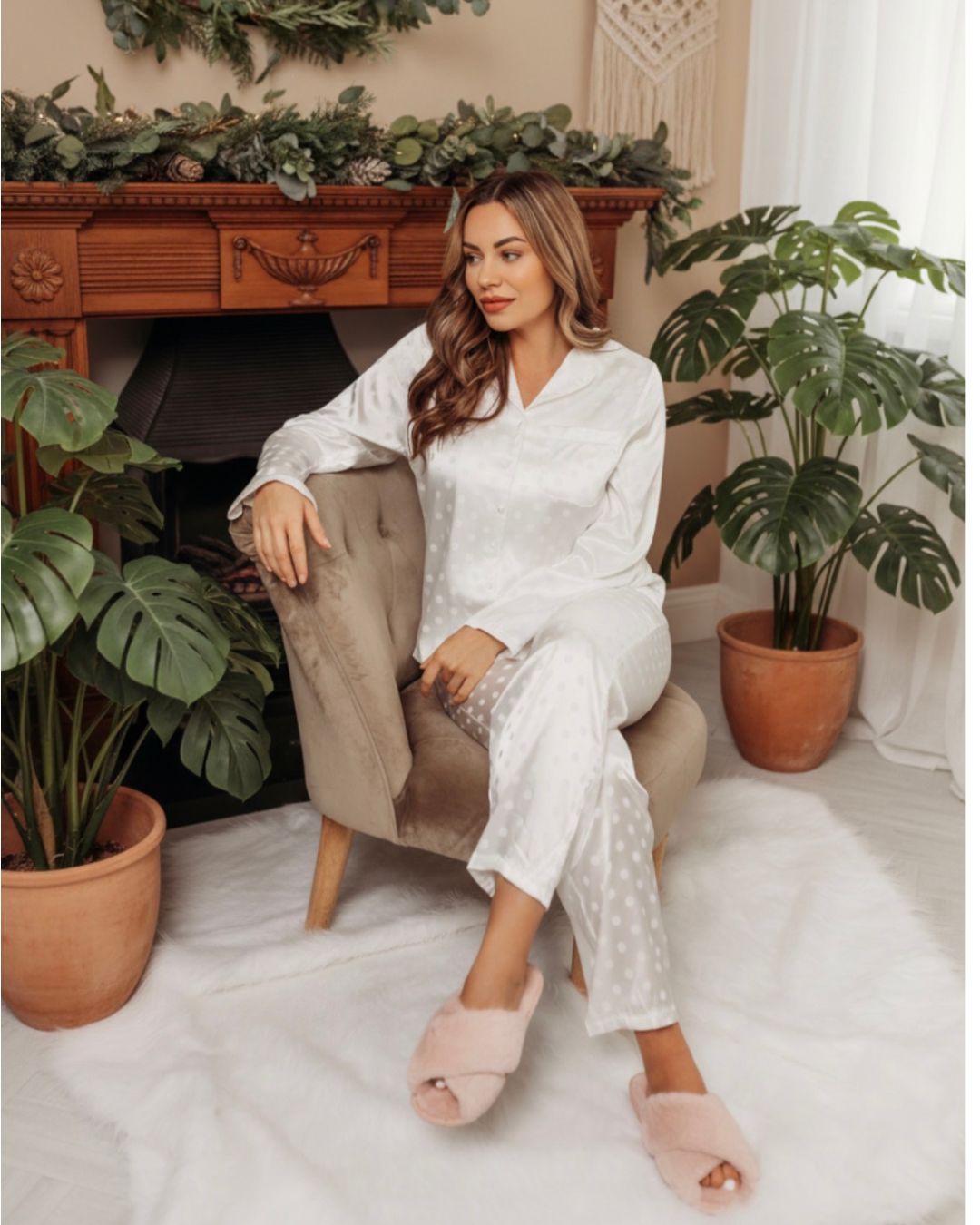 Long Satin Pyjamas - Snow White